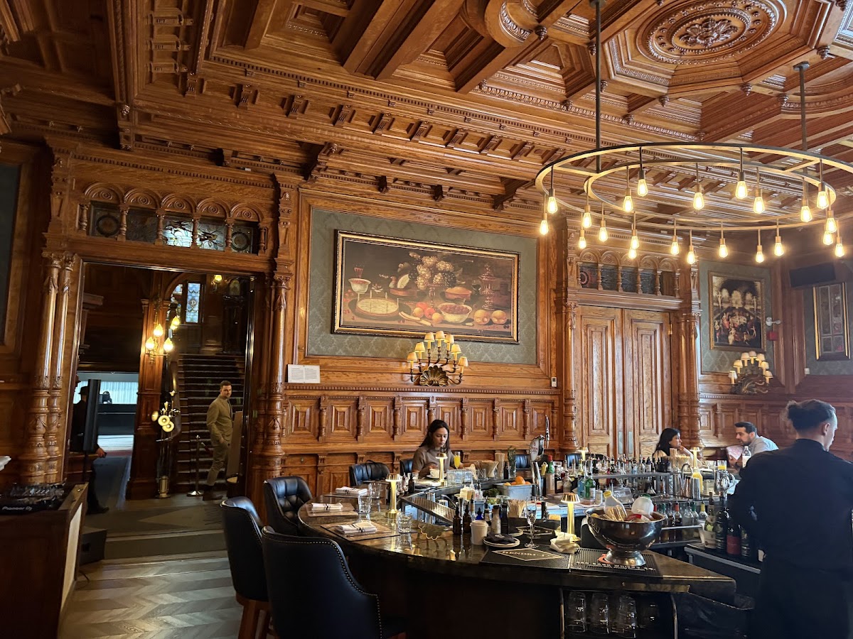 Bar George — Restaurant
