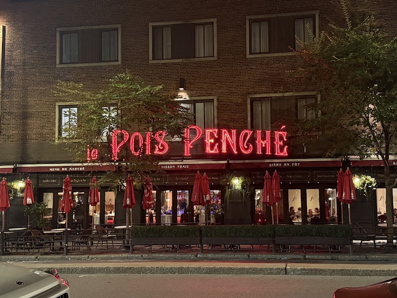 Le Pois Penché